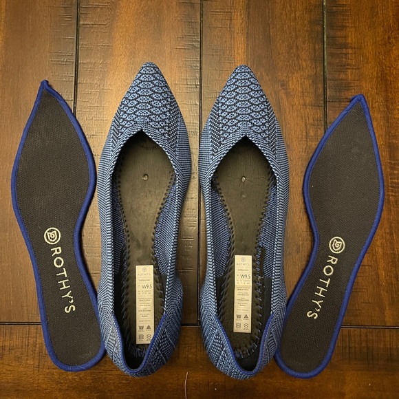 ROTHY’S Lapis Python Point, size 9.5 - Picture 2 of 8